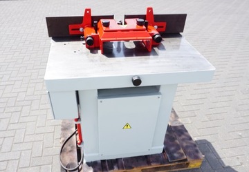 НИЖНЕШПИНДЕЛЬНО-ФРЕЗЕРНЫЙ СТАНОК GOMAD DFDA-3 мощность: 3,8кВт