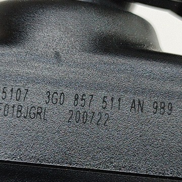 VOLKSWAGEN T-ROC 2023 ZRCÁTKO ZPÁTEČNÁ