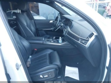 BMW X7 2022 BMW X7 xDrive40i 2022 3.0 Benzyna 335KM, zdjęcie 10