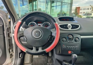 Renault Clio III 2009 Renault Clio 2009 1.5dCi 85KM Automat 161.216km 1.5 Diesel 86KM, zdjęcie 13