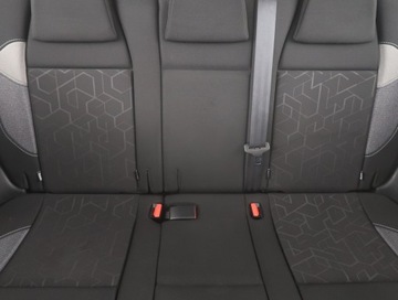 Peugeot 2008 I SUV Facelifting 1.6 BlueHDi 99KM 2018 Peugeot 2008 1.6 BlueHDi, Navi, Klima, Tempomat, zdjęcie 9