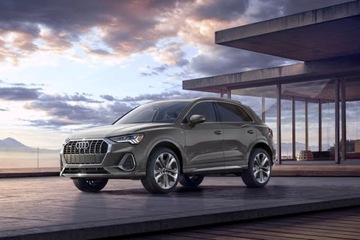 AUDI Q3 83A F3 2021 HLAVICE MĚCH ŘAZENÍ AUTOMAT UK