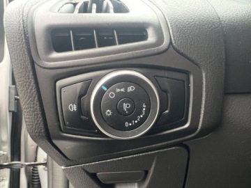 Ford Focus III Kombi Facelifting 1.5 TDCi ECOnetic 105KM 2016 Ford Focus Klimatyzacja Parktronic Przod Tyl Grzana Szyba Grzane Fotele Te, zdjęcie 14