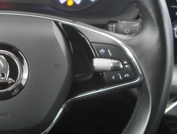 Skoda Octavia IV Scout 1.5 TSI ACT 150KM 2021 Skoda Octavia 1.5 TSI, Salon Polska, zdjęcie 16