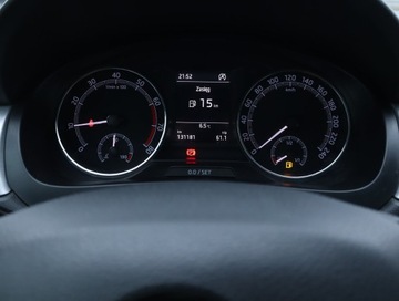 Skoda Rapid II Liftback Facelifting 1.0 TSI 95KM 2018 Skoda Rapid Spaceback 1.0 TSI, Salon Polska, zdjęcie 10