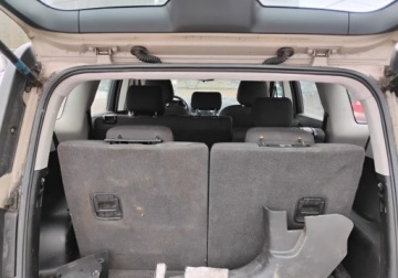 Chevrolet Orlando 1.8 141KM 2012 Chevrolet Orlando 2012r, 1.8 LPG. 7 osob. Uszkodzony lewy bok. Jezdzi., zdjęcie 17