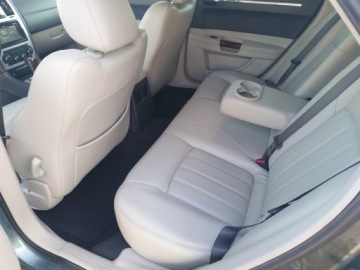 Chrysler 300C I Touring 5.7 i V8 16V 340KM 2006 Chrysler 300C Zadbany egzemplarz doinwestowany 5.7 Benzyna 340KM, zdjęcie 12