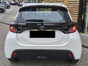 Toyota Yaris IV Hatchback Facelifting 1.5 Hybrid Dynamic Force 116KM 2026 Comfort 1.5 Hybrid 116KM | Podgrzewane fotele!, zdjęcie 4