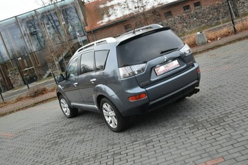 Mitsubishi Outlander II 2.2 DID DOHC 156KM 2007 Mitsubishi Outlander 2.2DiD 2007r 7os. Skóra, zdjęcie 19