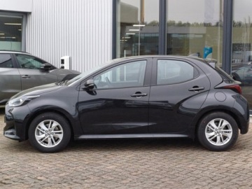 Toyota Yaris IV Hatchback Facelifting 1.5 Hybrid Dynamic Force 116KM 2026 Comfort 1.5 Hybrid 116KM | Tempomat adaptacyjny!, zdjęcie 3