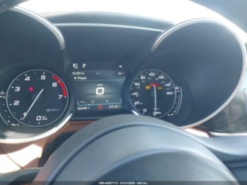 Alfa Romeo Giulia II Sedan 2.0 TBi 280KM 2018 Alfa Romeo Giulia 2018 r., 2,0L TI SPORT AWD 2.0 Benzyna 280KM, zdjęcie 6