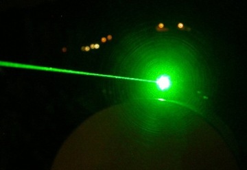 КРАСНЫЙ ЛАЗЕР Лазерная указка Мега СИЛА!!