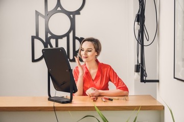 Зеркало для макияжа Humanas HS-HM01 LED Hollywood