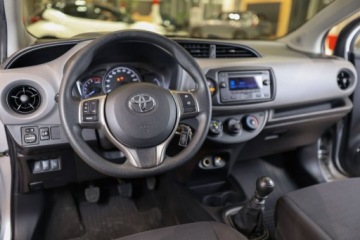 Toyota Yaris III Hatchback 5d Facelifting 2017 1.5 Dual VVT-iE 111KM 2017 Toyota Yaris 1.5 Active 1.5 BenzynaLPG 111KM, zdjęcie 31