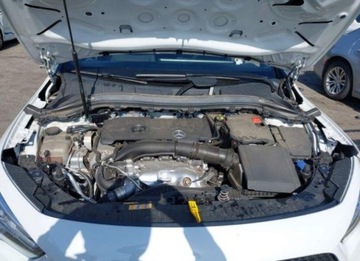 Mercedes GLA II 2022 Mercedes-Benz GLA 2022, 2.0L, 4x4, od ubezpieczalni, zdjęcie 13