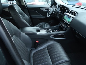 Jaguar F-Pace SUV 2.0 iD4 240KM 2019 Jaguar F-Pace 25d AWD, Salon Polska, Serwis ASO, zdjęcie 8