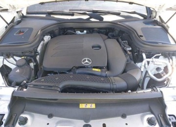 Mercedes GLC C253 2021 Mercedes-Benz GLC 2021, 2.0L, 4x4, COUPE, od ubezpieczalni 2.0 Benzyna, zdjęcie 13