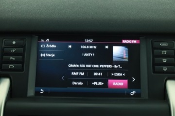 Land Rover Discovery Sport SUV 2.0 TD4 180KM 2017 Land Rover Discovery Sport TD4, Salon Polska, zdjęcie 8