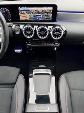 Mercedes Klasa A W177/V177 2023 MERCEDES-BENZ Klasa A 200 177KM polift | AMG Premium Night | FAKTURA VAT23%, zdjęcie 31