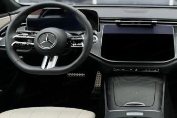 Mercedes Klasa E W214 Sedan 2.0 220d 197KM 2025 E Klasa 220 d 4-Matic AMG 2.0 (197KM) 2025, zdjęcie 6