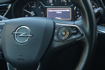 Opel Insignia II Sports Tourer 2.0 CDTI 170KM 2018 Opel Insignia 2.0 CDTI, 167 KM, Navi, Klima, zdjęcie 15