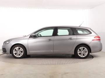 Peugeot 308 II SW Facelifting 1.5 BlueHDI 130KM 2019 Peugeot 308 1.5 BlueHDi, Salon Polska, zdjęcie 2