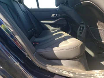 BMW Seria 3 G20-G21 2023 BMW Seria 3 330e, 2023r., 2.0L 2.0 Benzyna 288KM, zdjęcie 8