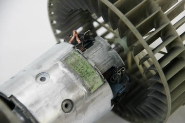 ВЕНТИЛЯТОР BMW 5 V E34 0130111032