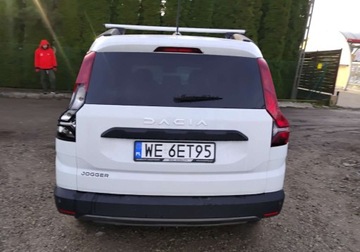 Dacia Jogger 1.0 TCe 110KM 2024 Dacia Jogger 2024r, 1.0 Benzyna. Uszkodzone boki. Poobijany. VAT 23 brutto, zdjęcie 19
