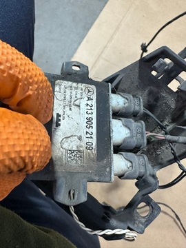INSTALACE NÁRAZNÍKU ZADNÍ ČIDEL PDC OTEVÍRÁNÍ KRYT MERCEDES W213 ZK