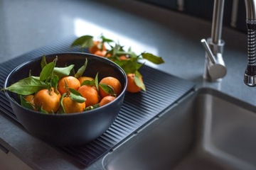 НАБОР ИЗ 5 ПЛАСТИКОВЫХ ЧАШ - Пузыри - ЧЕРНОЕ ПРОСТРАНСТВО