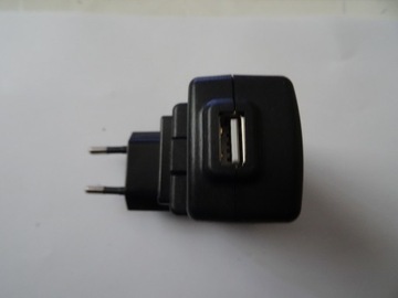 Блок питания ADS-10B-06 05010G 5В 2.0А (Комплект)