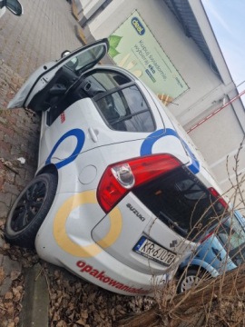 Suzuki Splash Hatchback 1.2 VVT 94KM 2011 Suzuki Splash 1.2 benzyna | automat | 2011 | klima | ekonomiczny, zdjęcie 3