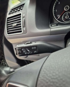Volkswagen Touran II 1.6 TDI 105KM 2012 Volkswagen Touran 1.6 TDI 7 FOTELI Zero Rdzy Bardzo zadbany 1.6 Diesel, zdjęcie 19