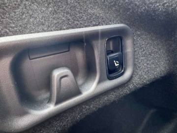 Mercedes Klasa E W214 Sedan 2.0 200 204KM 2025 Mercedes-Benz Klasa E E 200 4MATIC AMG Panorama Burmester Kamera 360, zdjęcie 16