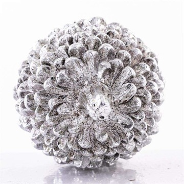 OZDOBNA SZYSZKA FIGURKA DEKORACJA SREBRNA