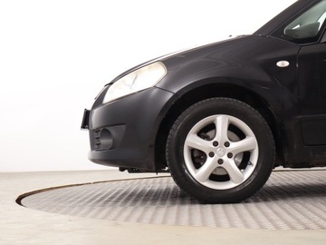 Suzuki SX4 I Hatchback 1.6 i 16V VVT 107KM 2007 Suzuki SX4 1.6 VVT, HAK, Klima,ALU, El. szyby, zdjęcie 13