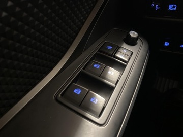 Toyota C-HR I Crossover 1.2L Turbo 116KM 2017 Toyota C-HR 1.2 T GPF Premium Toyota C-HR Premium,, zdjęcie 19