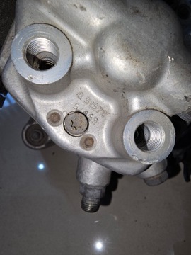 РАСПРЕДЕЛИТЕЛЬ ТОПЛИВА ВПРЫСОК MERCEDES W124 0438121043