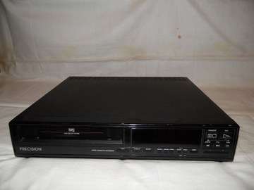 Magnetowid PRECISION Video Cassette Recorder WD32