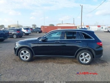 Mercedes GLC C253 2018 Mercedes-Benz GLC 2018 r., 2,0L 300 4MATIC 2.0 Benzyna 241KM, zdjęcie 14