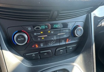 Ford Kuga II SUV Facelifting 2.0 TDCi 180KM 2017 Ford Kuga 2.0 TDCI 180 KM 4x4 automat ST-Line pakiety 2.0 Diesel 180KM, zdjęcie 19