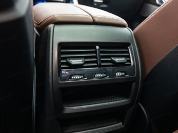 BMW X6 G06 SUV Facelifting 3.0 40i 381KM 2023 xDrive40i (381KM) M Sport | Dach panoramiczny + Kamera 360, zdjęcie 26