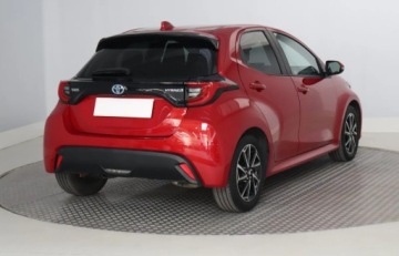 Toyota Yaris IV Hatchback 1.5 Hybrid Dynamic Force 116KM 2022 Toyota Yaris 1.5 VVT-i Hybrid, Salon Polska, zdjęcie 4