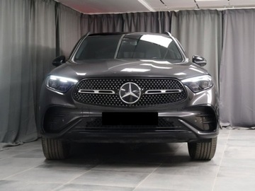Mercedes GLC C254/X254 Coupe 2.0 220d 197KM 2026 MERCEDES-BENZ GLC 220 d 4-Matic AMG Line 2.0 (197KM) 2026, zdjęcie 1