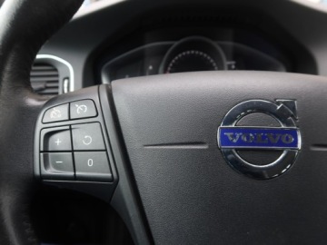 Volvo V60 I Kombi Facelifting 2.0 D4 DRIVE-E 190KM 2017 Volvo V60 D4 2.0, Salon Polska, Serwis ASO, zdjęcie 18