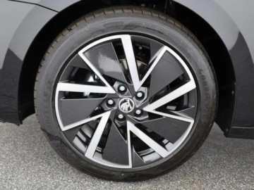 Skoda Octavia IV Liftback 1.5 TSI EVO 150KM 2026 SKODA Octavia Sportline 1.5 TSI mHEV DSG Combi 150KM 2026, zdjęcie 14