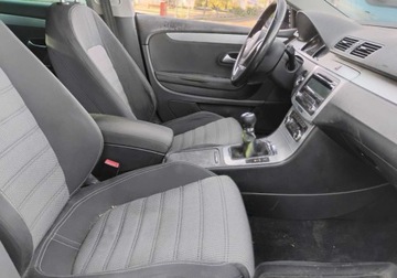 Volkswagen Passat CC 2.0 TSI 200KM 2009 Volkswagen Passat CC 2009r, 2.0 LPG. Lekko uszkodzony lewy bok. Jezdzi., zdjęcie 5