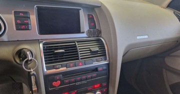 Audi Q7 I SUV 3.0 TDI quattro 233KM 2006 Audi Q7 3.0 TDI 233KM Quattro Pneumatyka Skorzana tapicerka 3.0 Diesel, zdjęcie 13