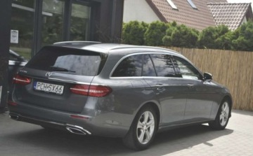 Mercedes Klasa E W213 Kombi 2.0 220d 194KM 2018 Mercedes-Benz Klasa E Mercedes-Benz Klasa E 220 d 4Matic 9G-TRONIC Exclusi, zdjęcie 4